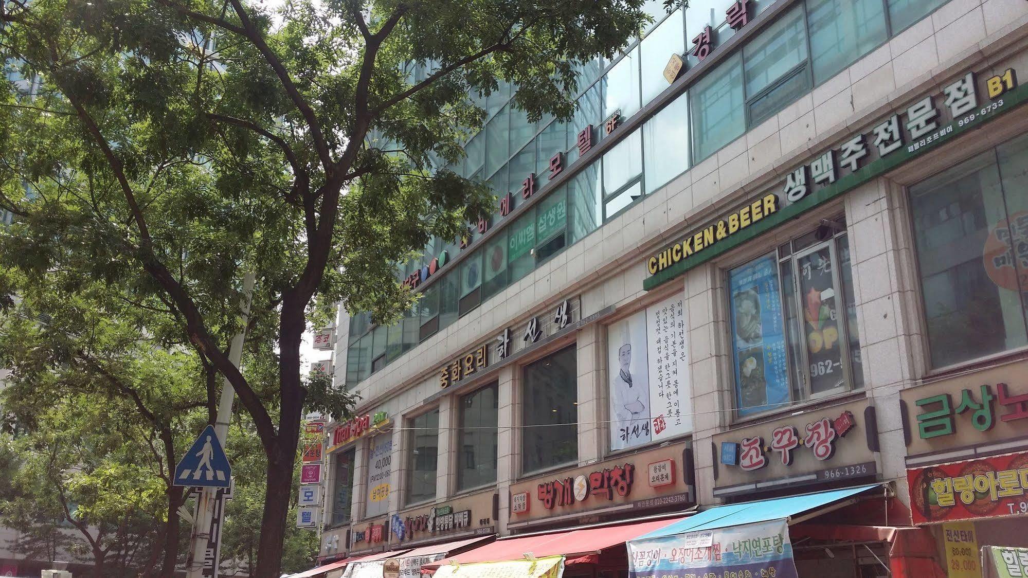 Riviera Motel Goyang Exterior foto